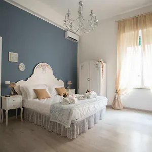  Bed & Breakfast La Maison Romantique Italy